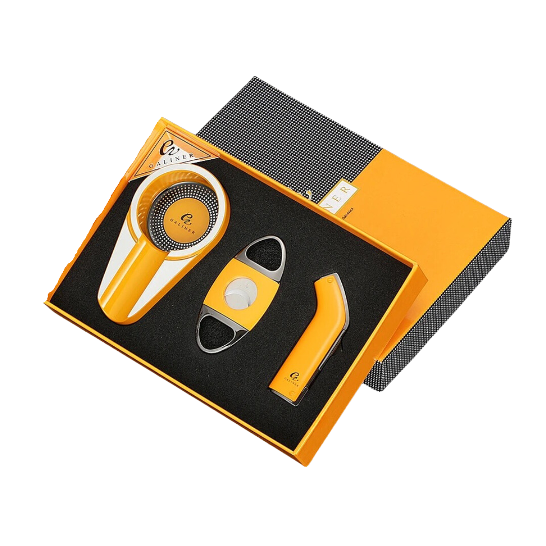 Sigaren aansteker,knipper en asbak in een luxe geschenkdoos