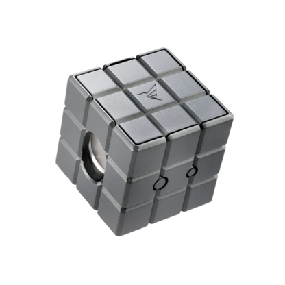 Colibri Heritage Cutter tafelsigarenknipper met V‑Cut, rechte snede en punch cuts zilver met details