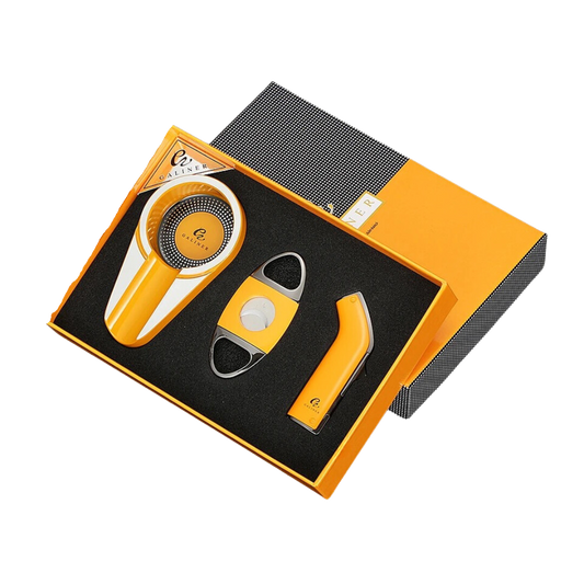 Sigaren aansteker,knipper en asbak in een luxe geschenkdoos