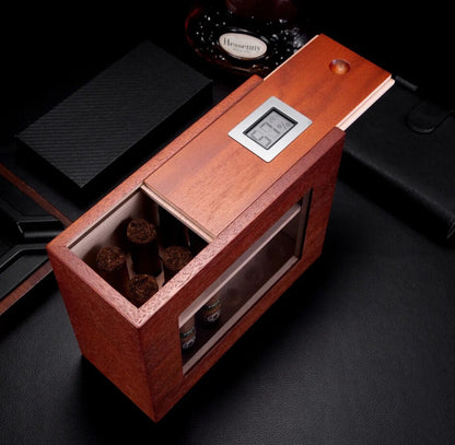Boven aanzicht humidor, half geopend